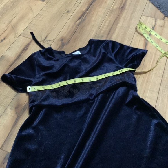 Jessie velvet dress navy blue size 12 - Picture 5 of 10
